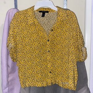 Cute cheetah cropped button up